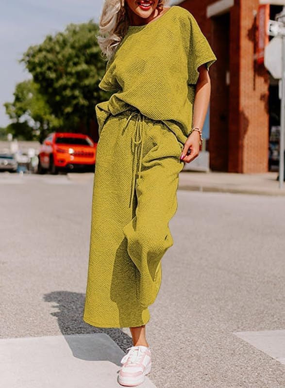 Casual two-piece set in mustard yellow - women's oversized top and wide-leg pants outfit