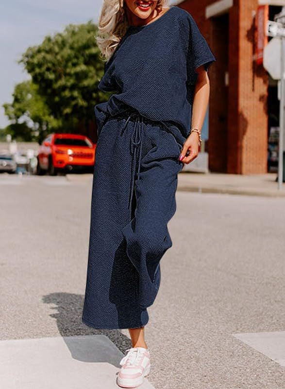 Casual two-piece set in navy blue - women's oversized top and wide-leg pants outfit